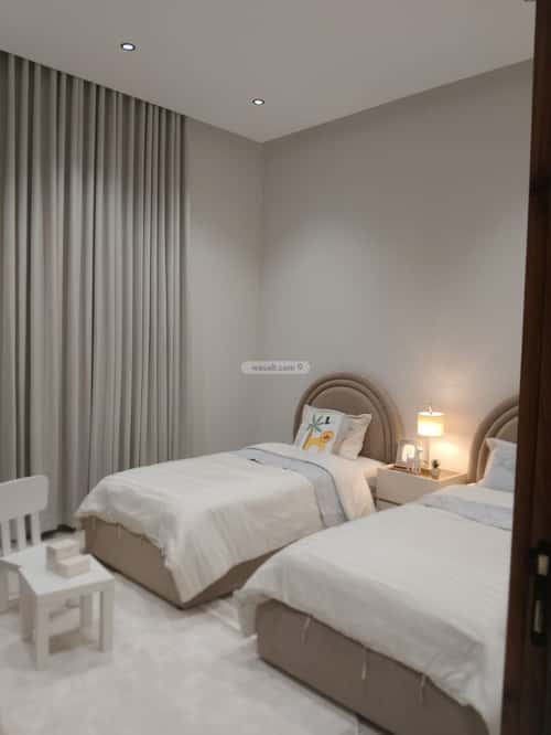 5 bedroom apartment in Al Hazm