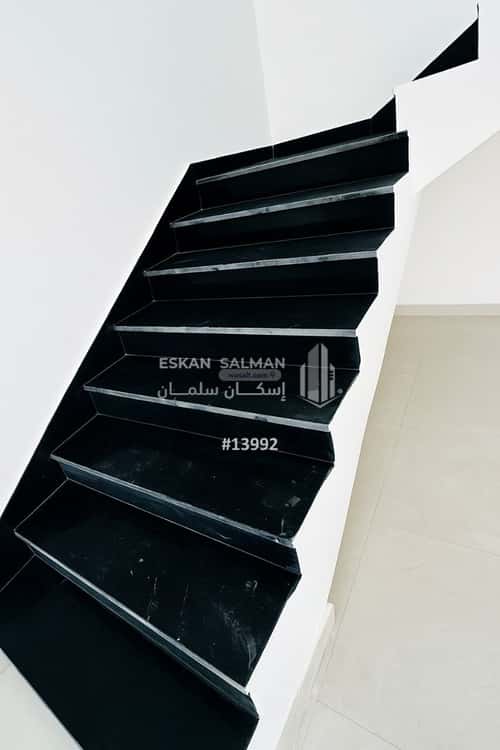 فيلا 8 غرف في ضاحية الملك فهد