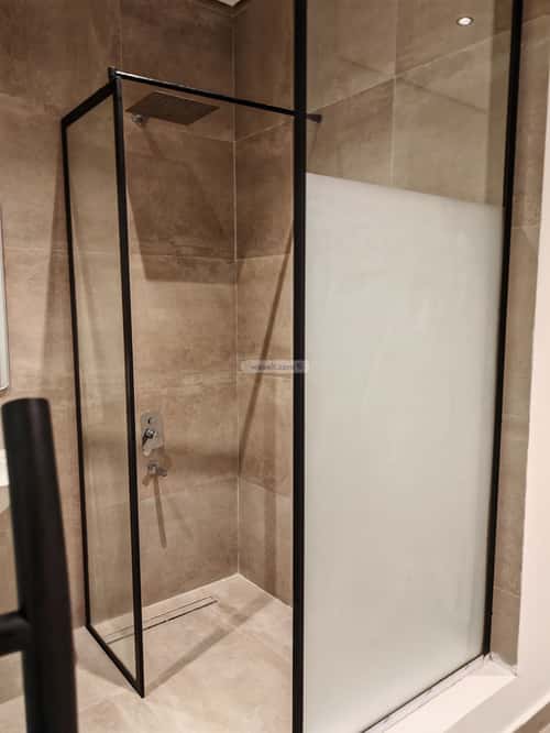 Floor with 4 Bedrooms Al-Woroud, North Riyadh, Riyadh