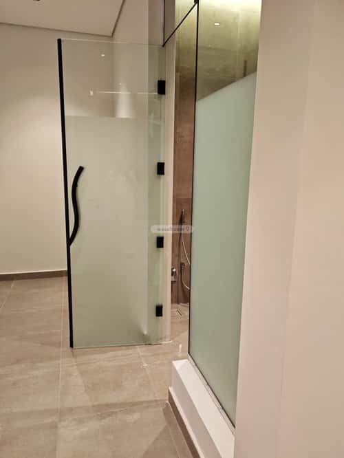 Floor with 4 Bedrooms Al-Woroud, North Riyadh, Riyadh