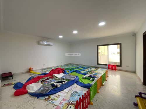 Villa 10183 SQM Facing South with 5 Bedrooms Al Zahrah, North Jeddah, Jeddah