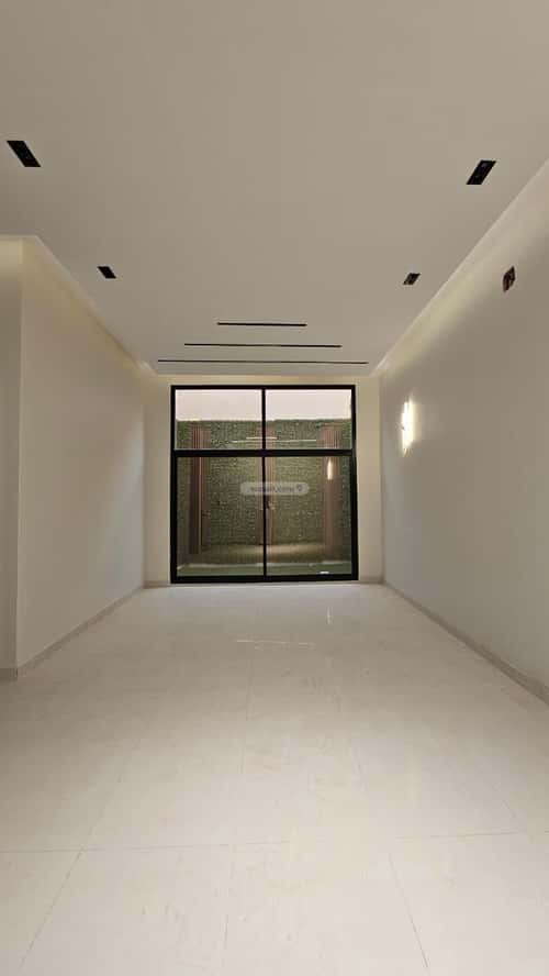 Floor 259.99 SQM with 5 Bedrooms West Al-Oraija, West Riyadh, Riyadh