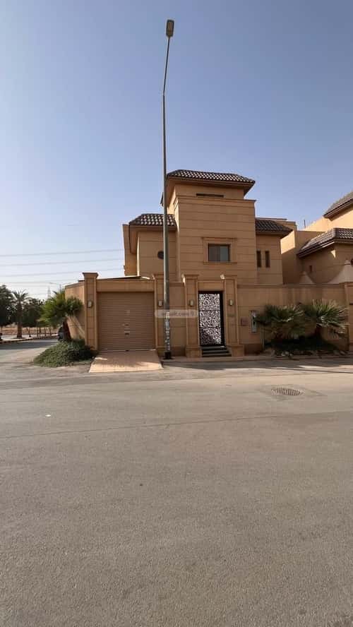 Villa 300 SQM Facing West on 28m Width Street Qurtubah, East Riyadh, Riyadh