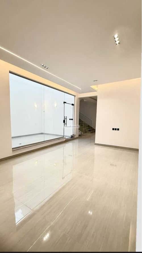 Villa 250 SQM Facing South on 20m Width Street Industrial City, Madinah