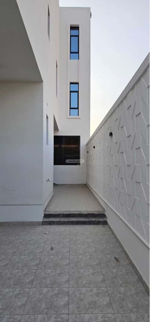 فيلا 250 متر مربع جنوبية على شارع 20م المدينة الصناعية، المدينة المنورة