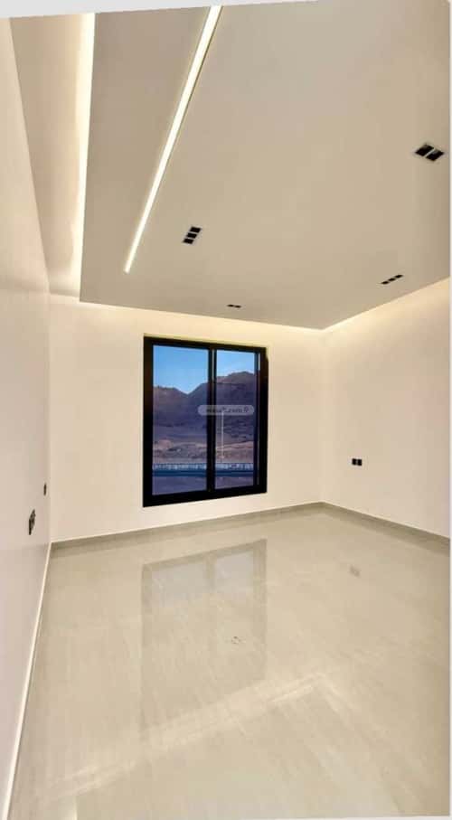 فيلا 250 متر مربع جنوبية على شارع 20م المدينة الصناعية، المدينة المنورة