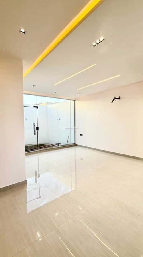 فيلا 250 متر مربع جنوبية على شارع 20م المدينة الصناعية، المدينة المنورة