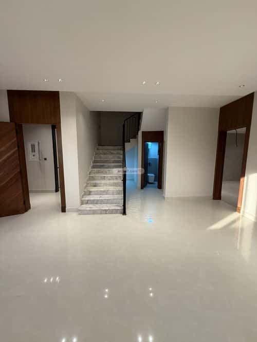 شقة 5 غرف في الجنادرية