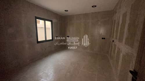 فيلا 300 متر مربع جنوبية على شارع 18م الأمانة، الدمام