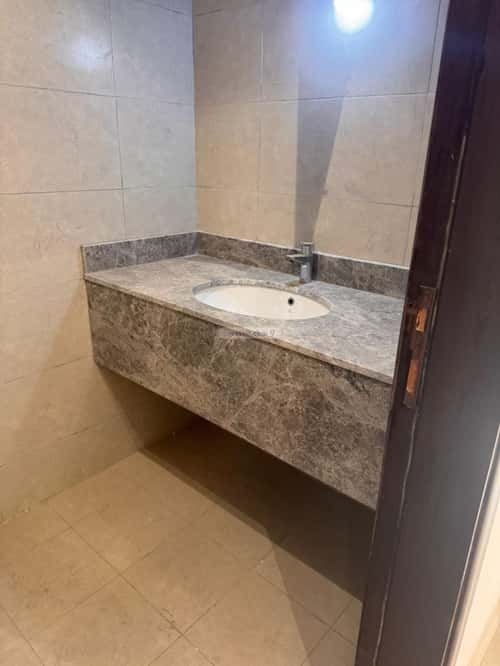 Villa 250 SQM Facing West on 15m Width Street Al Falah, East Jeddah, Jeddah