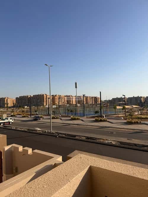 فيلا 250 متر مربع غربية على شارع 15م الفلاح، شرق جدة، جدة