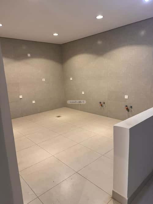 فيلا 250 متر مربع غربية على شارع 15م الفلاح، شرق جدة، جدة