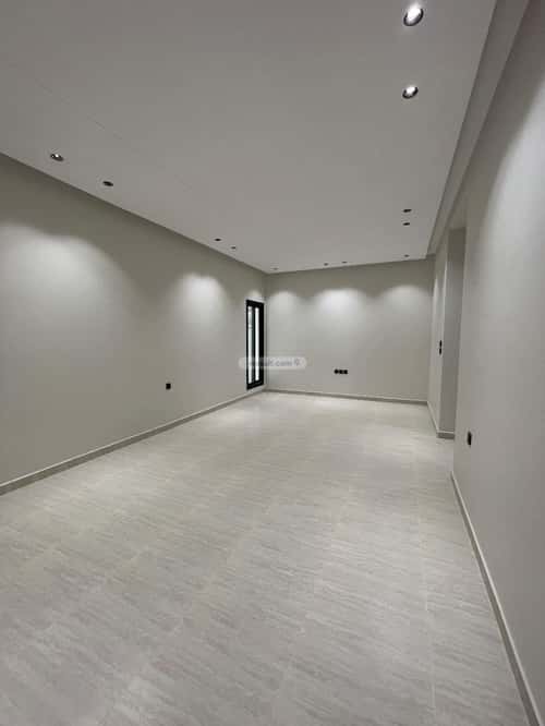 Apartment with 5 Bedrooms Al Suwais 1, Jazan