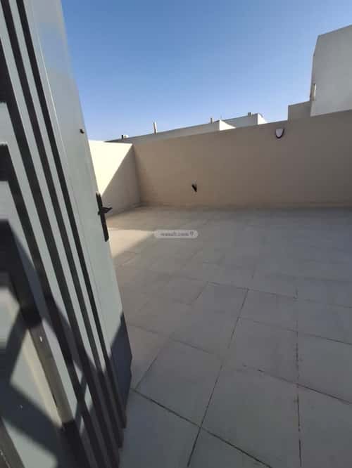 Floor 249.11 SQM with 5 Bedrooms Al-Awaly, West Riyadh, Riyadh