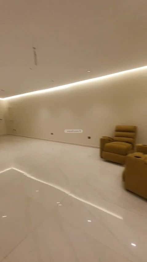 Semi-Furnished Floor with 4 Bedrooms Al Naeem, North Jeddah, Jeddah