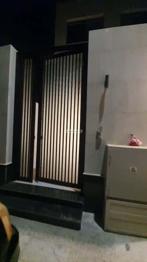 دور نصف مفروشة ب 4 غرف النعيم، شمال جدة، جدة