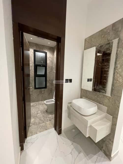 5 bedroom floor in Al Janadriyah