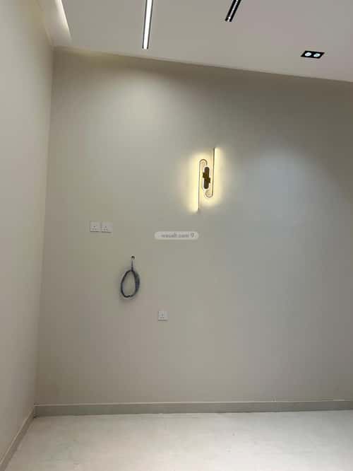 فيلا 311.88 متر مربع شرقية على شارع 20م العريجاء الأوسط، غرب الرياض، الرياض