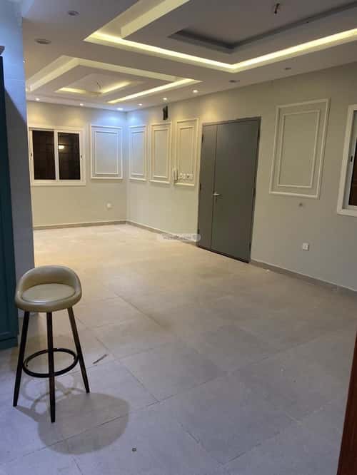 فيلا 300 متر مربع واجهة غربية ب 5 غرف الجنادرية، شرق الرياض، الرياض