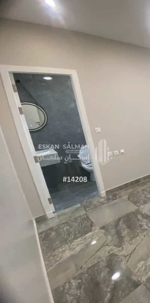 فيلا 193.71 متر مربع شرقية على شارع 20م الحمراء، الخبر