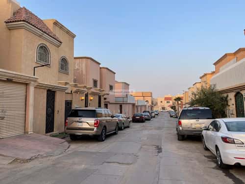 فيلا 300 متر مربع واجهة شمالية ب 9 غرف الروضة، شرق الرياض، الرياض
