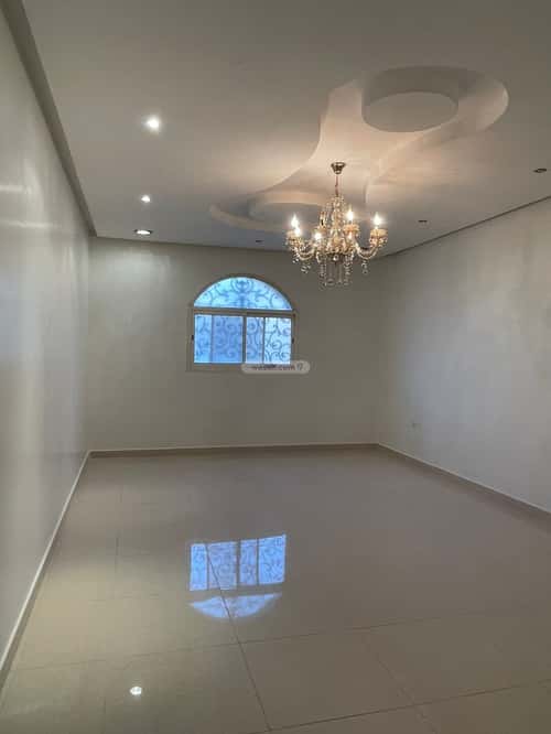 فيلا 300 متر مربع واجهة شمالية ب 9 غرف الروضة، شرق الرياض، الرياض