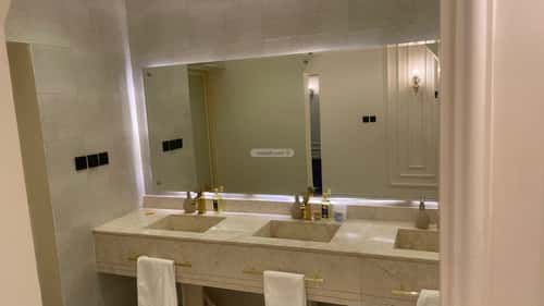 فيلا 792 متر مربع غربية على شارع 15م الوادي، حائل