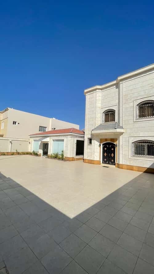 Villa 792 SQM Facing West on 15m Width Street The Valley, Hayil
