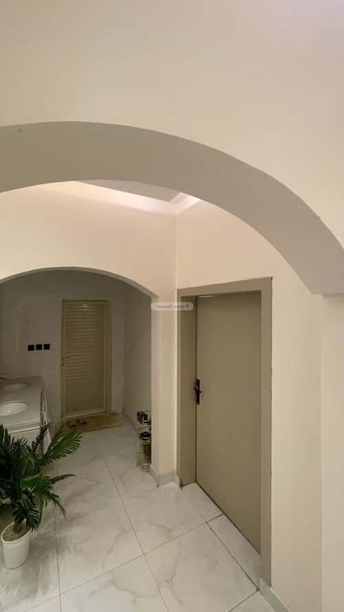 فيلا 792 متر مربع غربية على شارع 15م الوادي، حائل