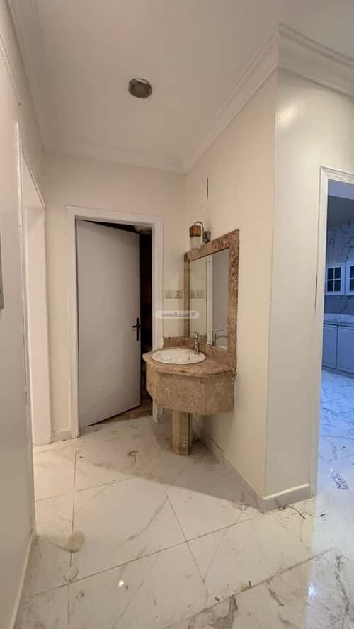 Floor 250 SQM with 4 Bedrooms An-Nada, North Riyadh, Riyadh