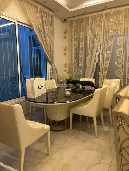 فيلا 216 متر مربع شرقية على شارع 20م الملقا، شمال الرياض، الرياض