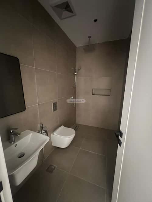 شقة 3 غرف في الملقا