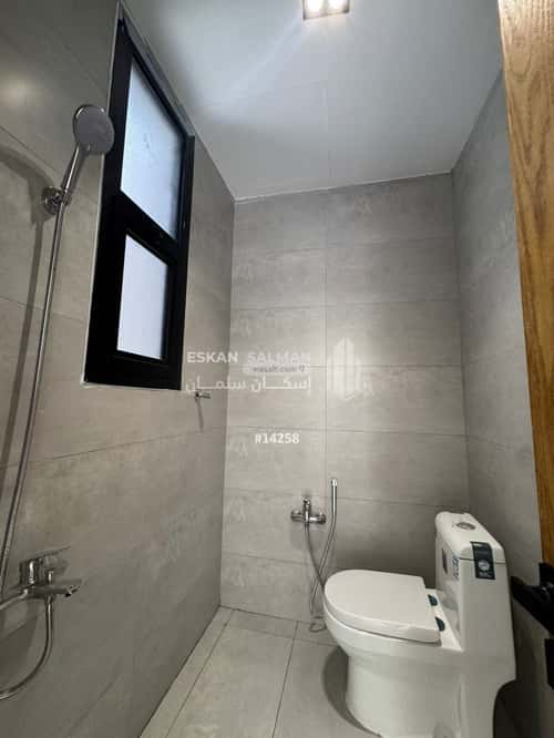 Apartment with 4 Bedrooms Al-Janadriyah, East Riyadh, Riyadh