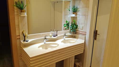 فيلا 400 متر مربع جنوبية شرقية على شارع 15م العريجاء الأوسط، غرب الرياض، الرياض