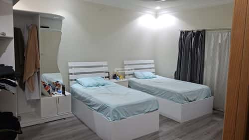 فيلا 400 متر مربع جنوبية شرقية على شارع 15م العريجاء الأوسط، غرب الرياض، الرياض