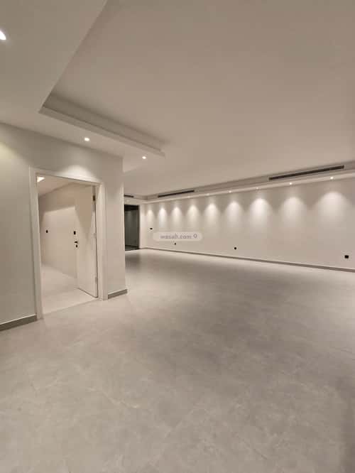 فيلا 367 متر مربع جنوبية على شارع 32م الشراع، شمال جدة، جدة