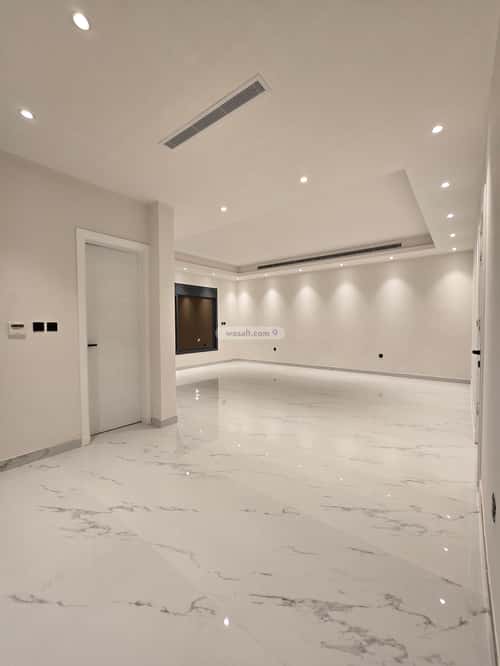 فيلا 367 متر مربع جنوبية على شارع 32م الشراع، شمال جدة، جدة