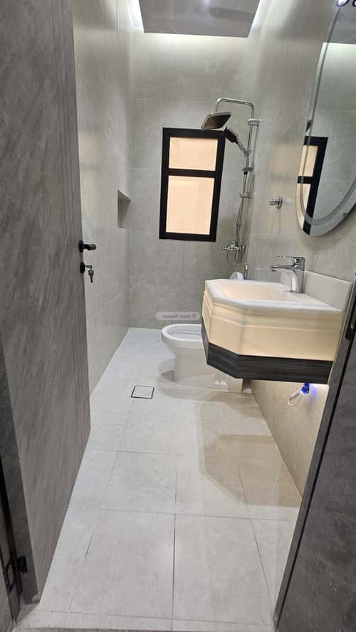 شقة 4 غرف في النعيم