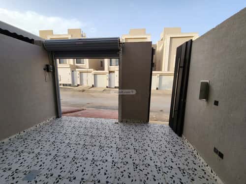 فيلا 211.92 متر مربع شرقية على شارع 20م بدر، جنوب الرياض، الرياض