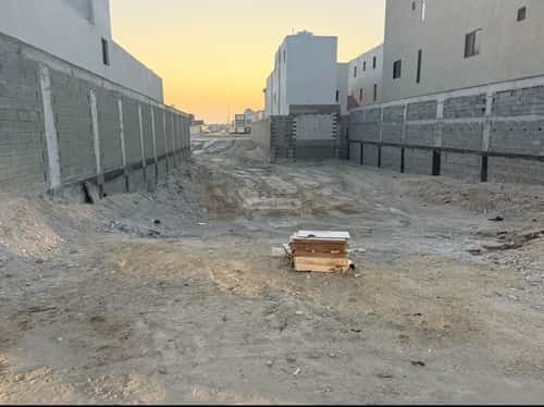 أرض 583.1 متر مربع شرقية على شارع 20م اللؤلؤ، الخبر