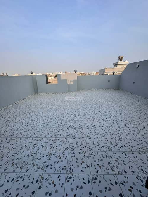 Villa 200 SQM Facing East on 15m Width Street Al Khomrah, South Jeddah, Jeddah