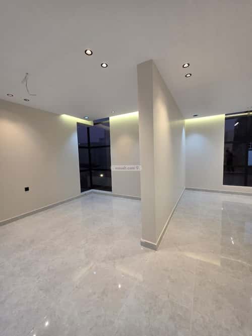 Villa 300 SQM Facing West on 20m Width Street Al Rahmanyah, East Jeddah, Jeddah