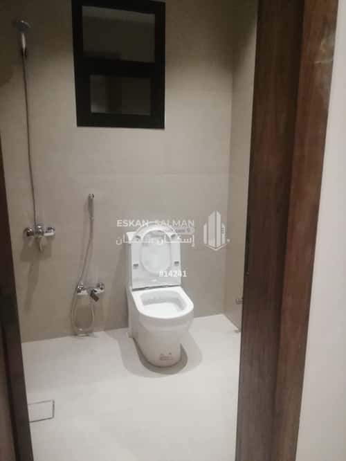 Apartment with 6 Bedrooms As-Suwaidi, West Riyadh, Riyadh