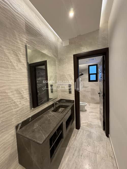 Floor 215 SQM with 5 Bedrooms Al Zahraa, Al Ahsa