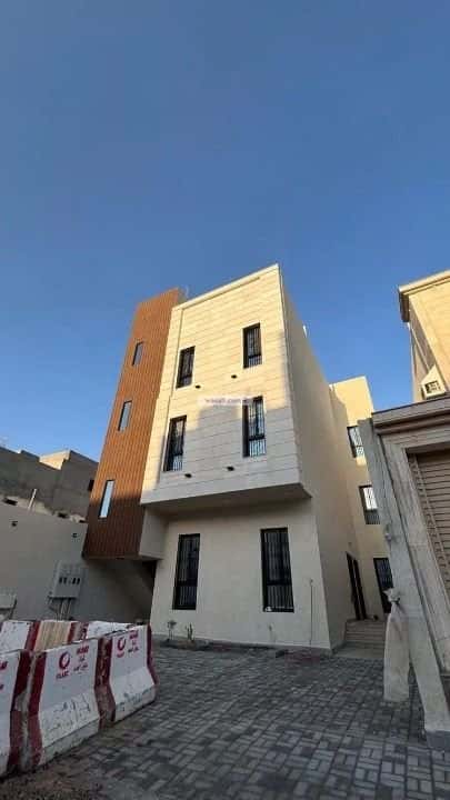 Apartment with 5 Bedrooms Al Difa'A, Madinah