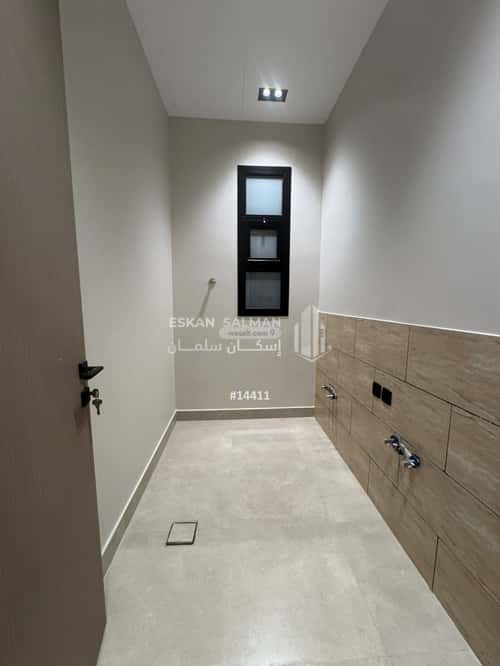 Floor 174.65 SQM with 5 Bedrooms Qurtubah, East Riyadh, Riyadh