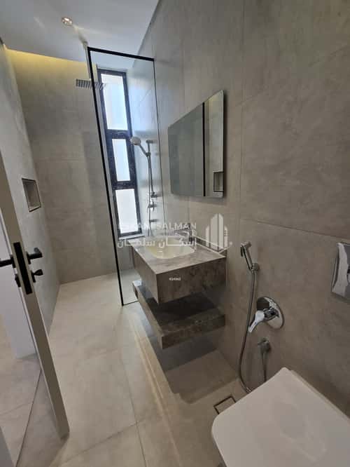 شقة ب 5 غرف الازدهار، شمال الرياض، الرياض