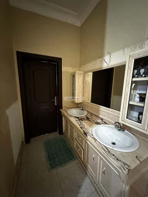 Villa 530.71 SQM Facing South West on 15m Width Street Al Mohammadeyyah, North Jeddah, Jeddah