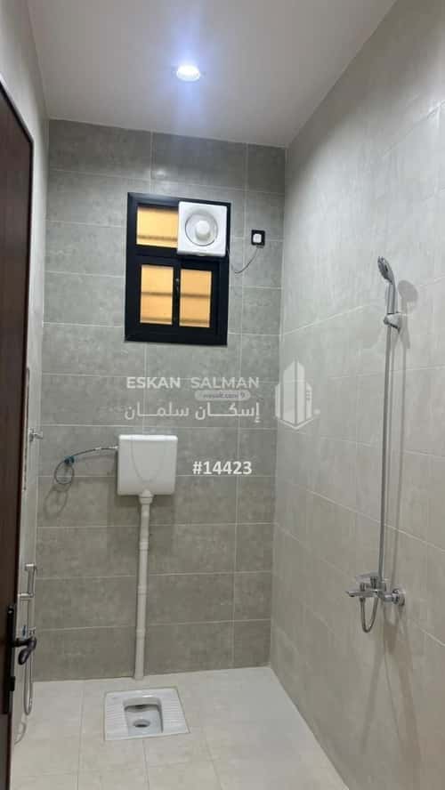 Floor 503.5 SQM with 6 Bedrooms Al-Qafilah, Khamis Mushait