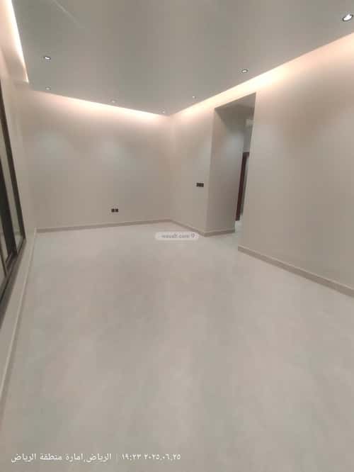 فيلا 250 متر مربع شرقية على شارع 20م الملك فيصل، شرق الرياض، الرياض